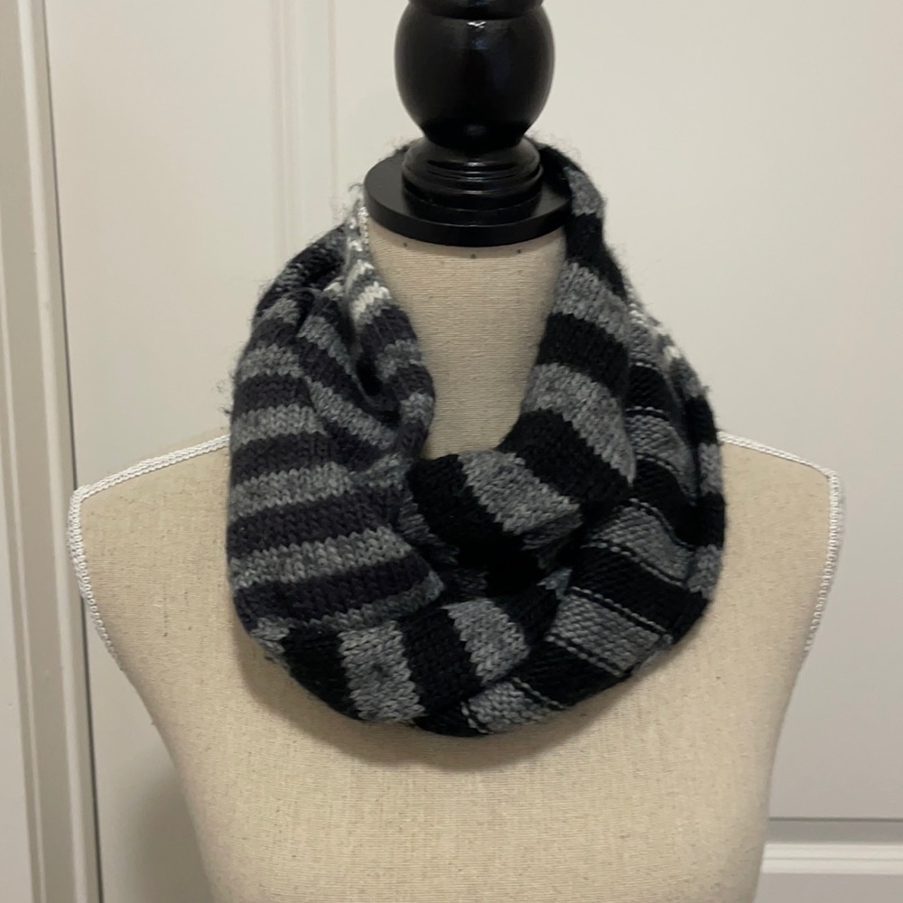 Eddie Bauer Striped Unity Scarf